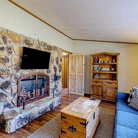 Pine Woods Cabin McHenry Exterior foto